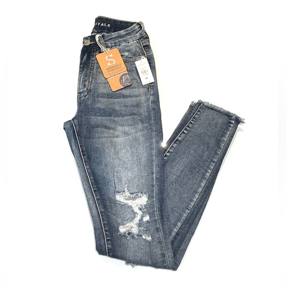 *NEW* Aeropostale High Rise Seriously Stretchy Curvy Fit Jegging Denim Jeans - Picture 1 of 11